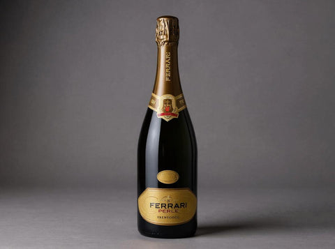 Catalog image - Ferrari Perlé Trento DOC Millesimato 750 ml – Gift Box